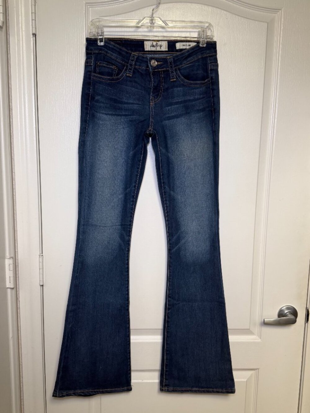 Daytrip Lynx Flare Jeans Size 27L Medium Wash Stretch Long Inseam